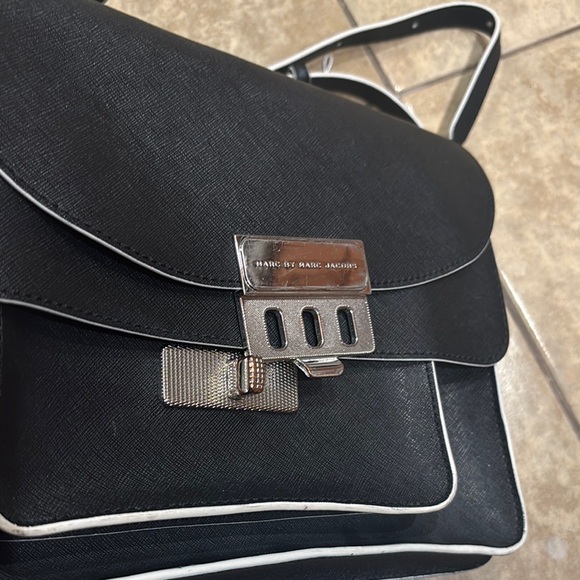 Marc by Marc Jacobs Black Crossbody Bag - Picture 7 of 9